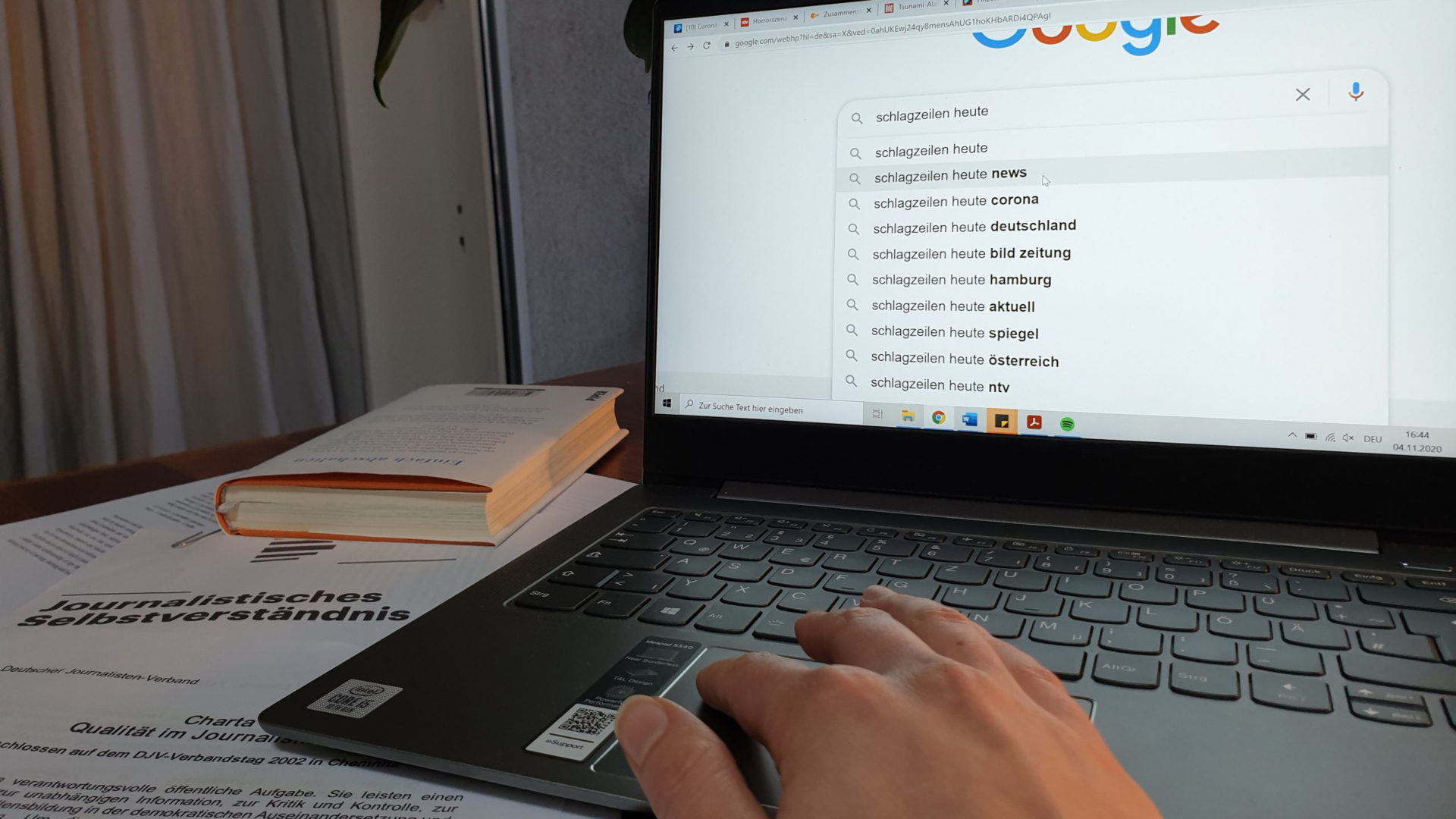 Im Teufelskreis der Neuigkeiten Beitragsbild Im Teufelskreis der Neuigkeiten
